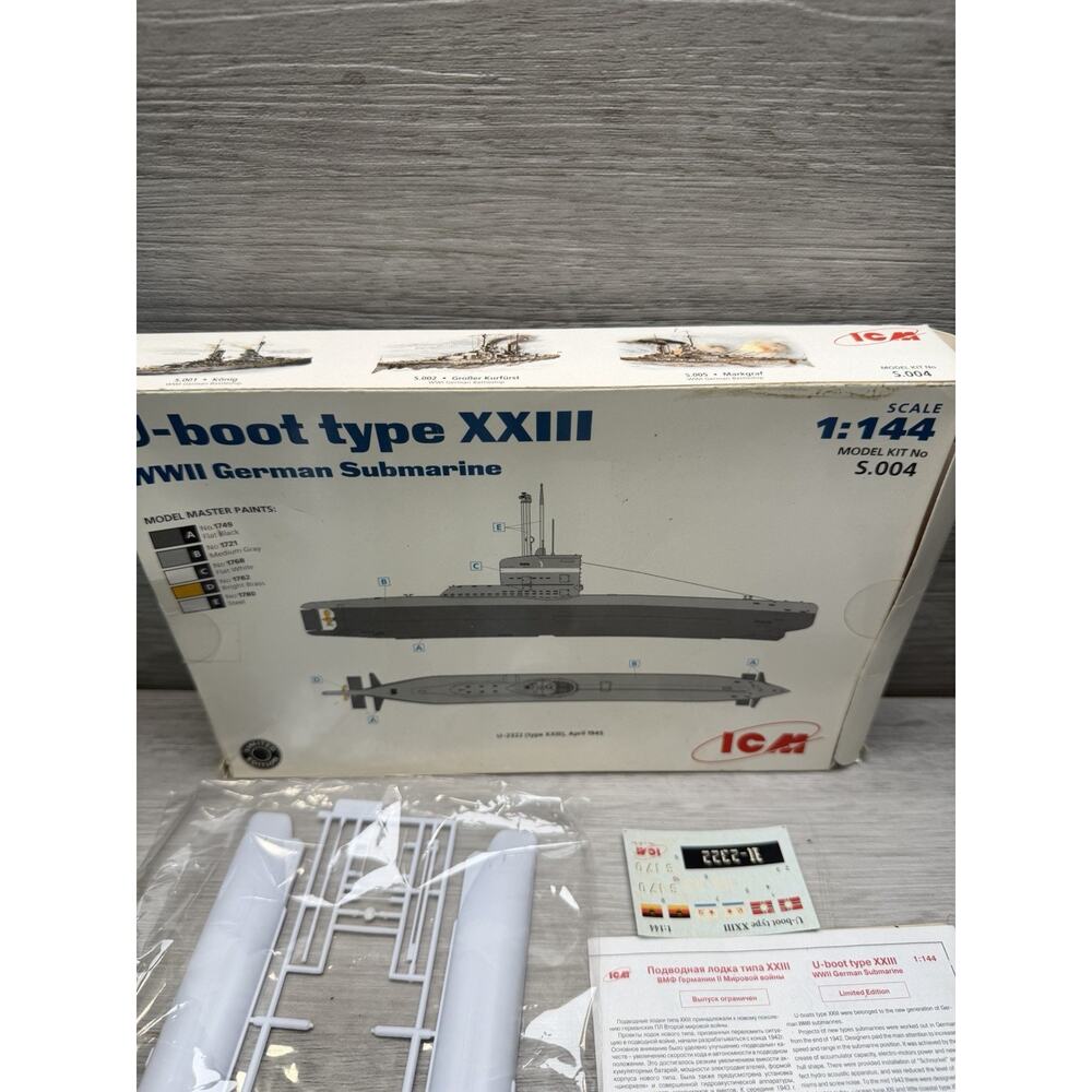 U - Boat Type XXIII. German Submarine (Plastic model kit) 1/144 ICM S.004